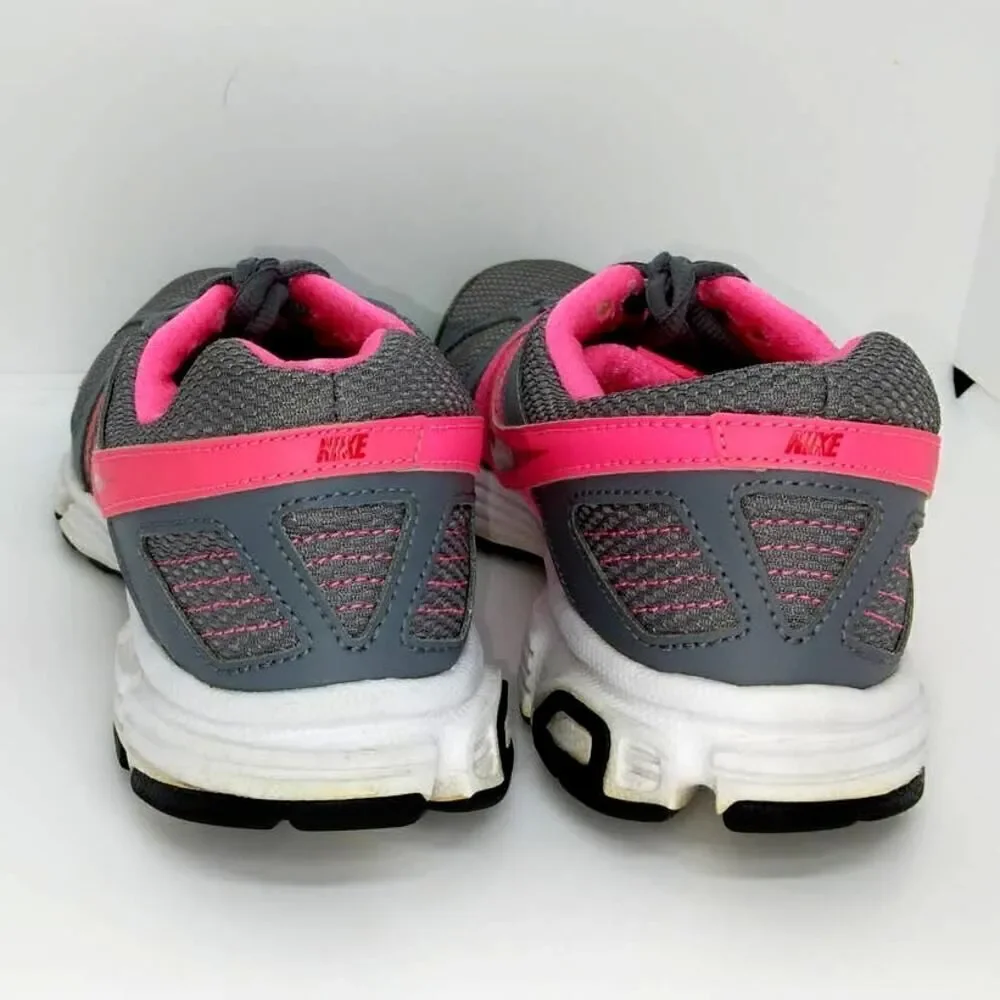 Nike Downshifter 5 Womens Pre-owned Gray w/Red Accents Running Sneakers - sz. 8